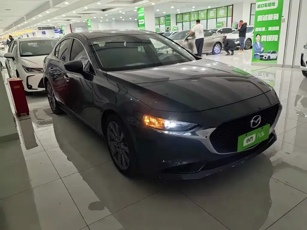 Mazda 3 Axela 2022 из CN, фото 3