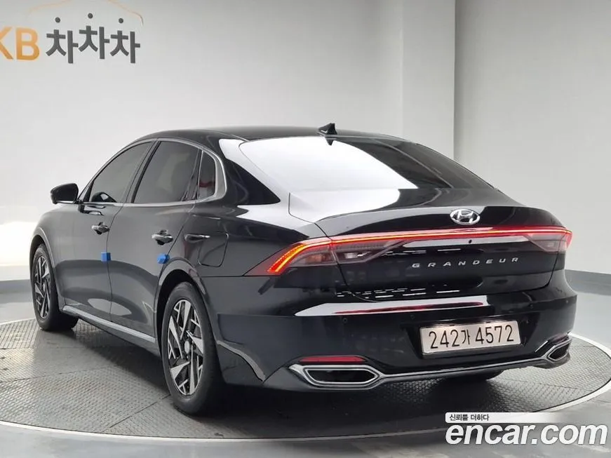 Hyundai Grandeur 2023 из KR, фото 2