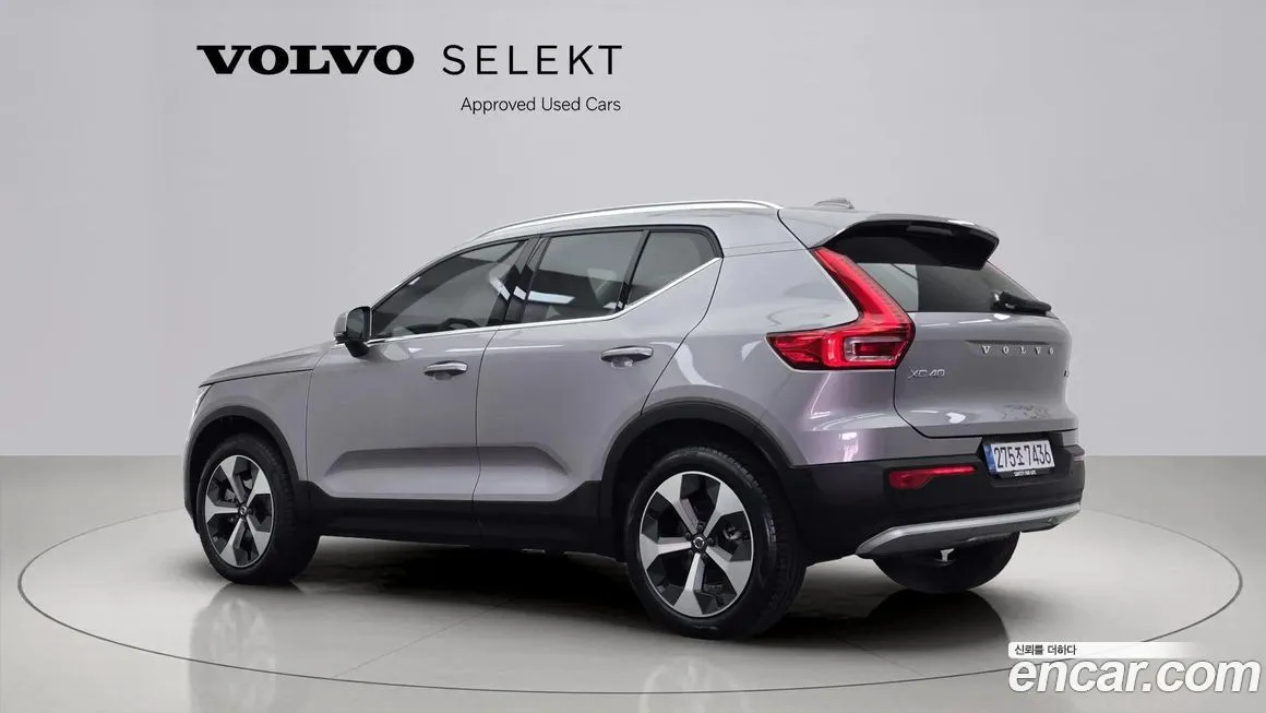 Volvo XC40 — фото 4