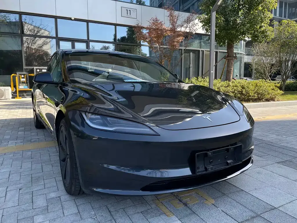 Tesla Model 3 2025 из CN, фото 2