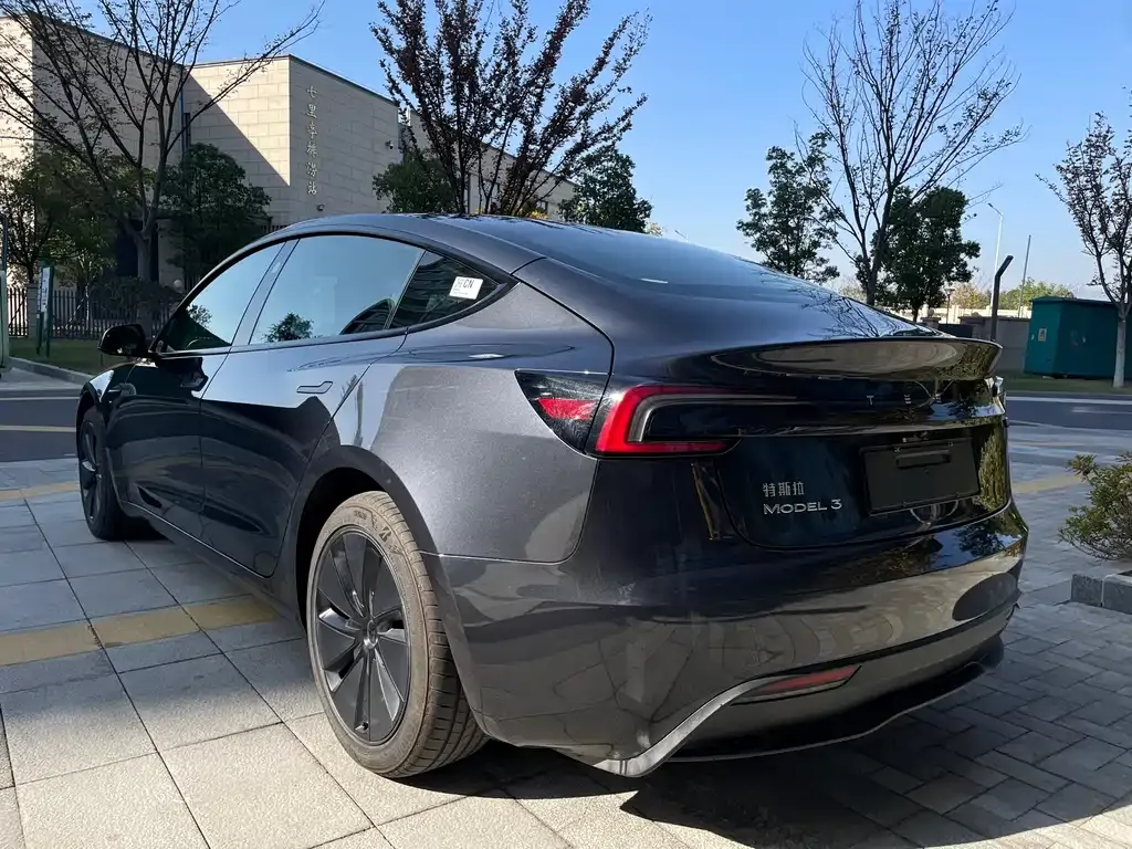 Tesla Model 3 2025 из CN, фото 5