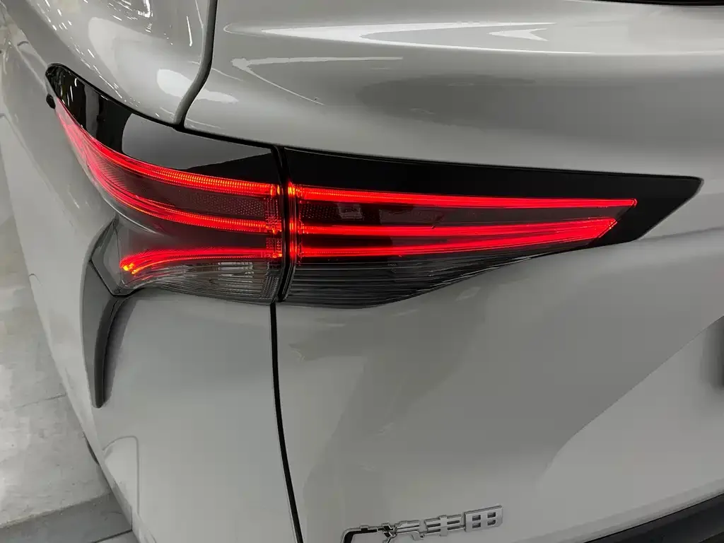 Toyota Sienna 2025 из CN, фото 5