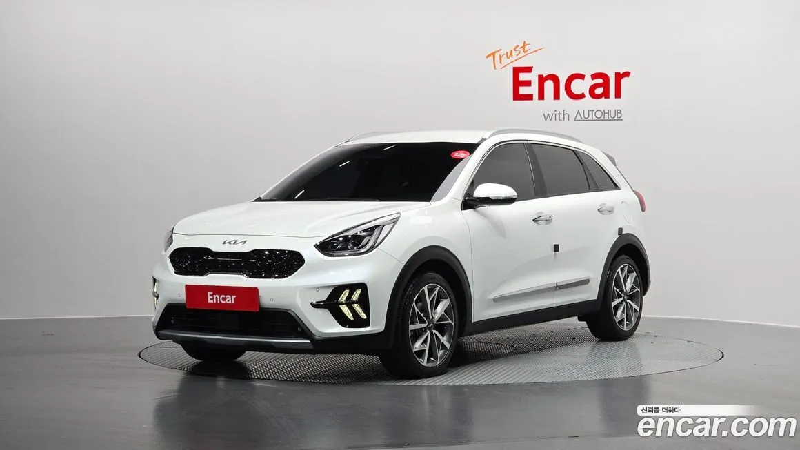 Kia Niro — фото 1