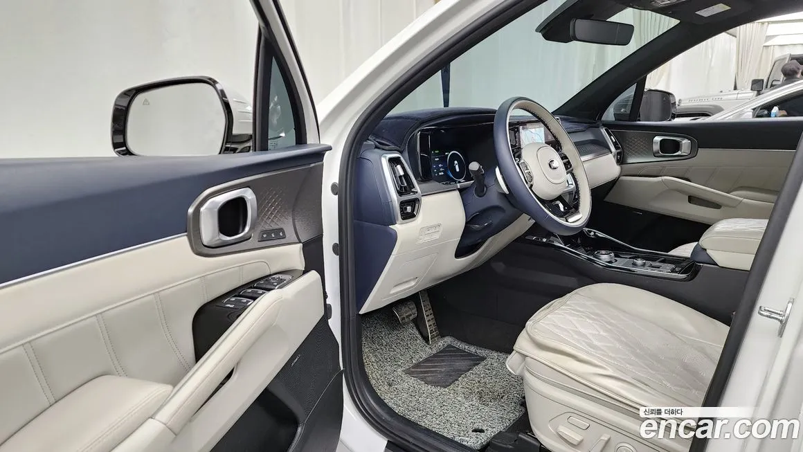 Kia Sorento — фото 10