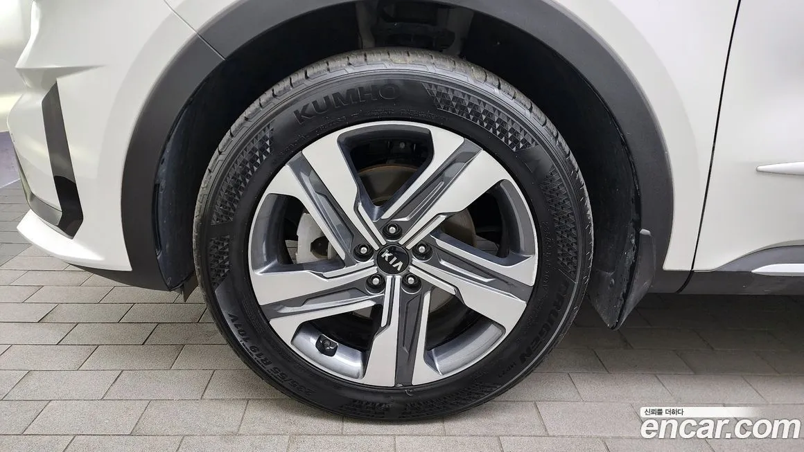 Kia Sorento — фото 5