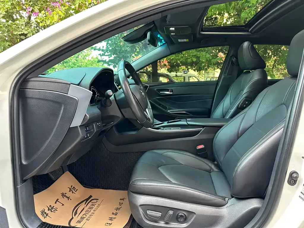 Toyota Avalon 2021 из CN, фото 10