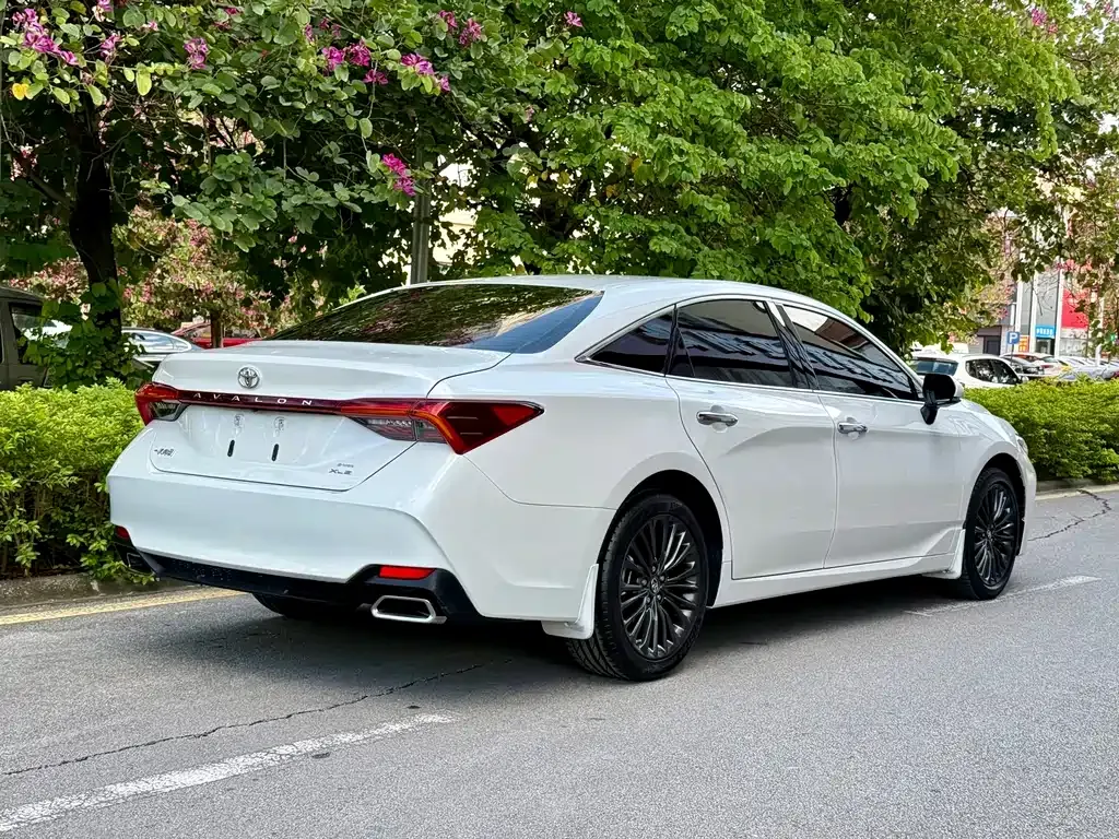Toyota Avalon 2021 из CN, фото 5