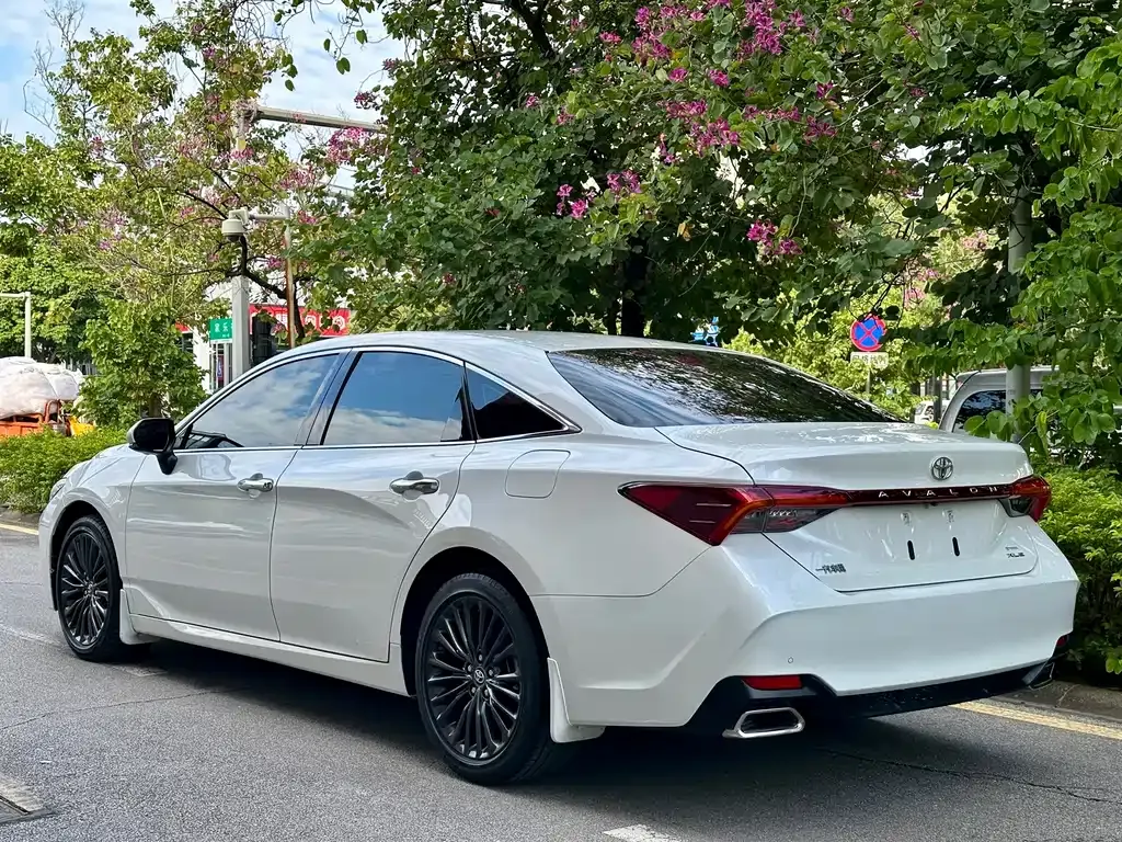 Toyota Avalon 2021 из CN, фото 7