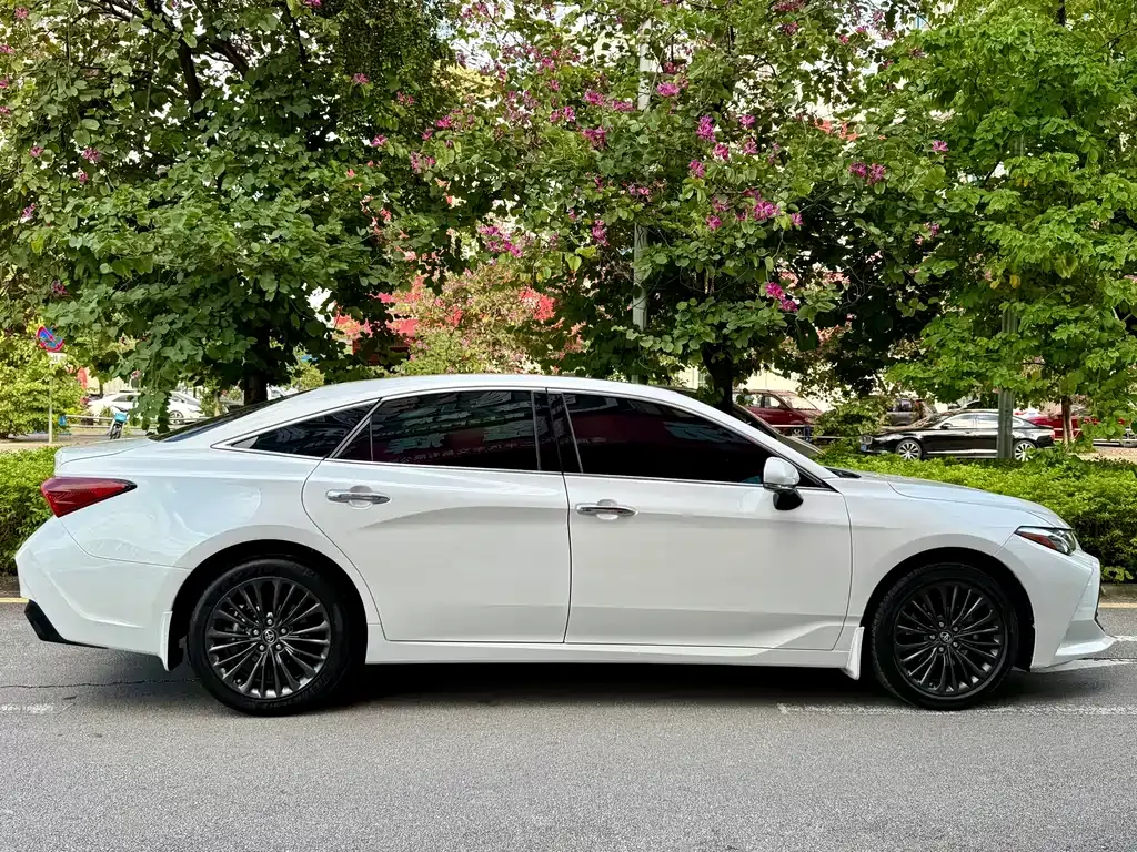 Toyota Avalon 2021 из CN, фото 8