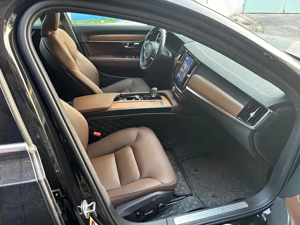 Volvo S90 2025 из CN, фото 10