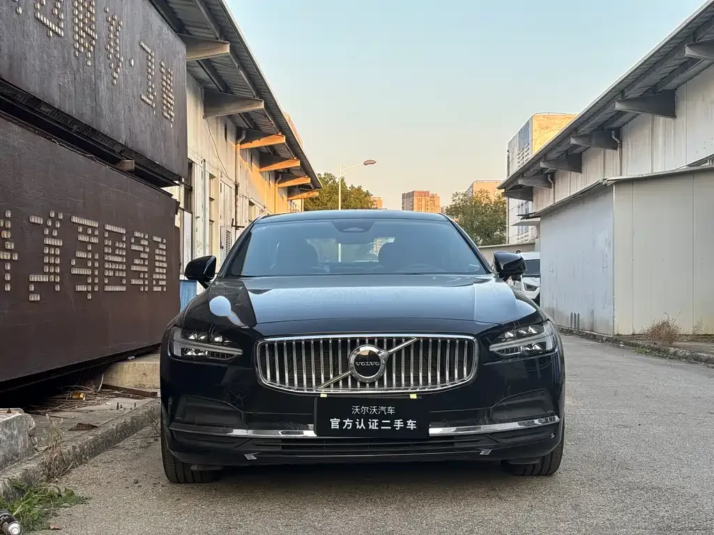 Volvo S90 2025 из CN, фото 2