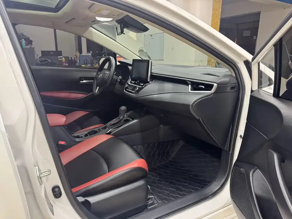 Toyota Corolla 2021 из CN, фото 10