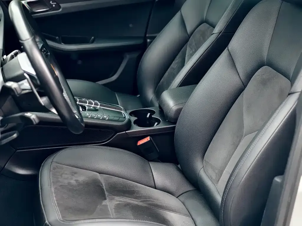 Porsche Macan 2021 из CN, фото 8