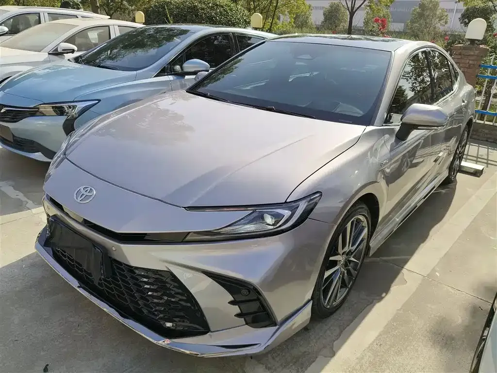Toyota Camry 2024 из CN, фото 1