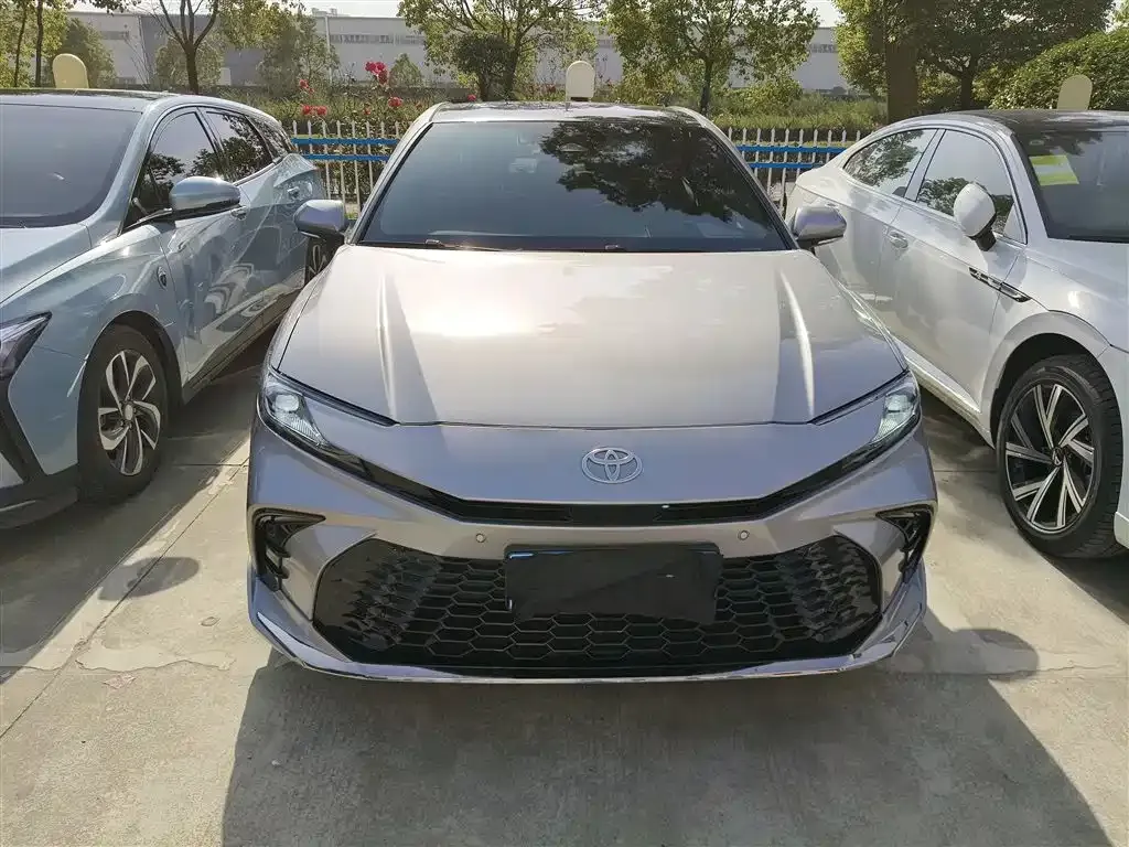 Toyota Camry 2024 из CN, фото 3