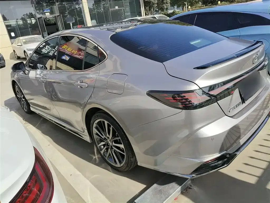Toyota Camry 2024 из CN, фото 5