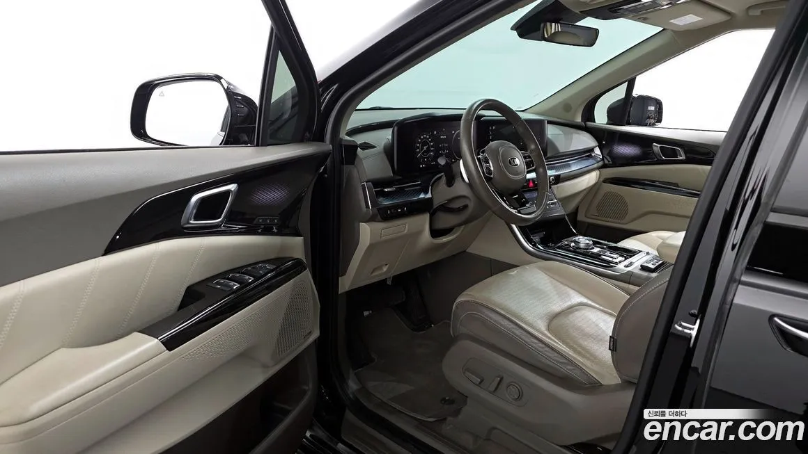 Kia Carnival — фото 10