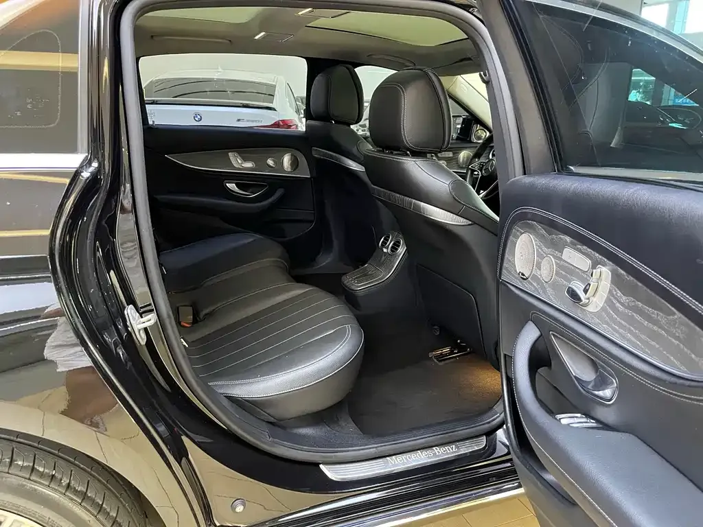 Mercedes-Benz E-Class 2021 из CN, фото 7