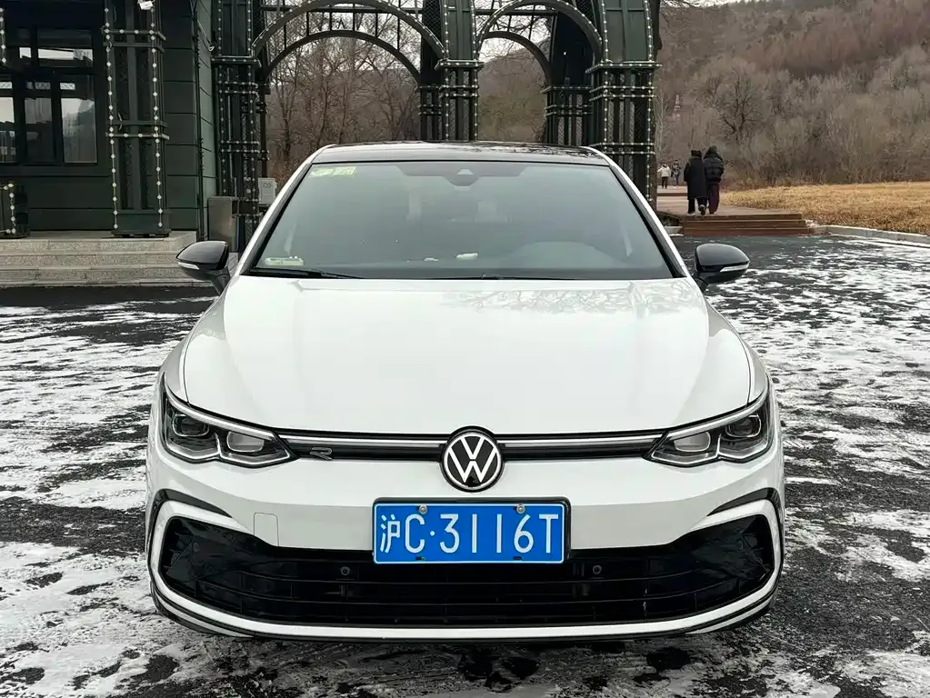 Volkswagen Golf 2021 из CN, фото 2