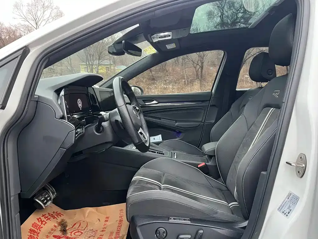 Volkswagen Golf 2021 из CN, фото 7
