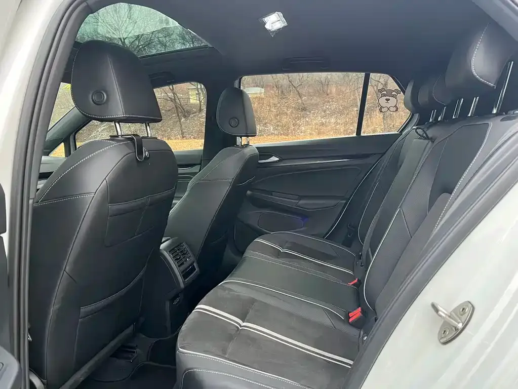 Volkswagen Golf 2021 из CN, фото 8
