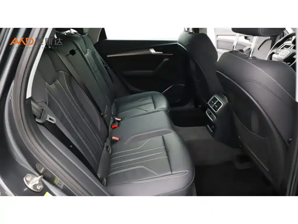 Audi Q5L 2021 из CN, фото 8