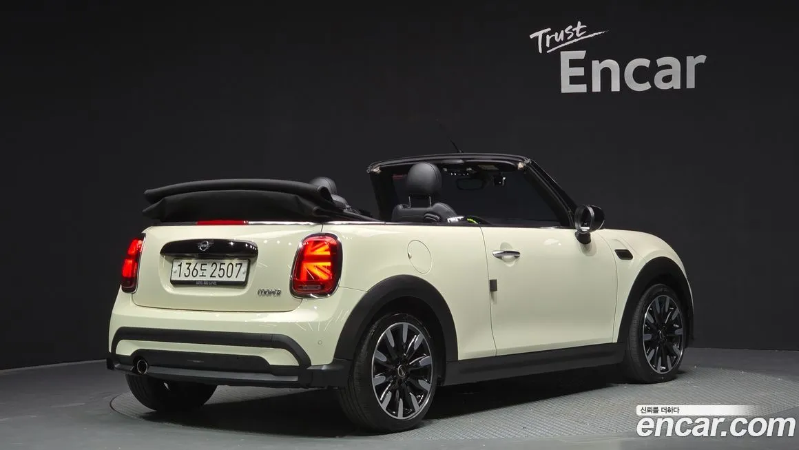 Mini Cooper Convertible — фото 2
