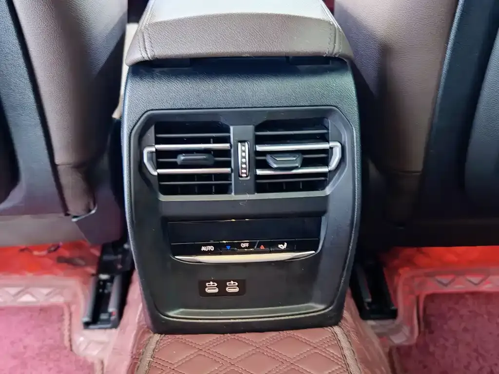 BMW 3 Series 2021 из CN, фото 8