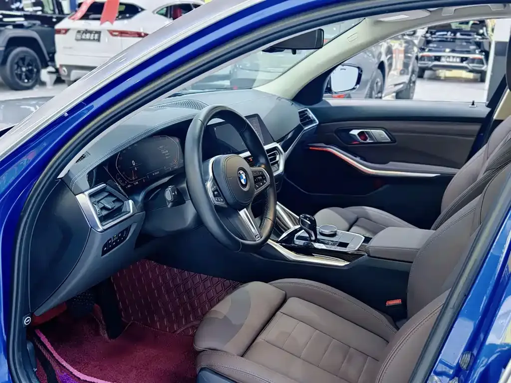 BMW 3 Series 2021 из CN, фото 9