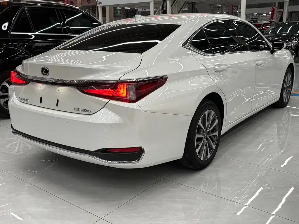 Lexus ES 2024 из CN, фото 10