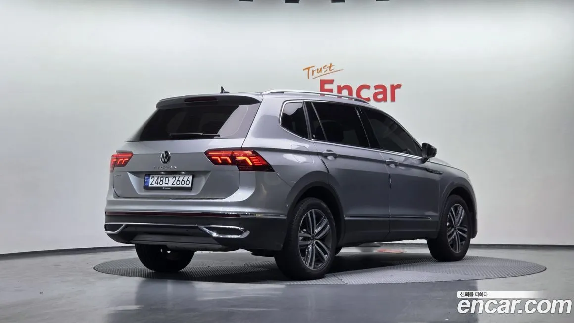 Volkswagen Tiguan — фото 2