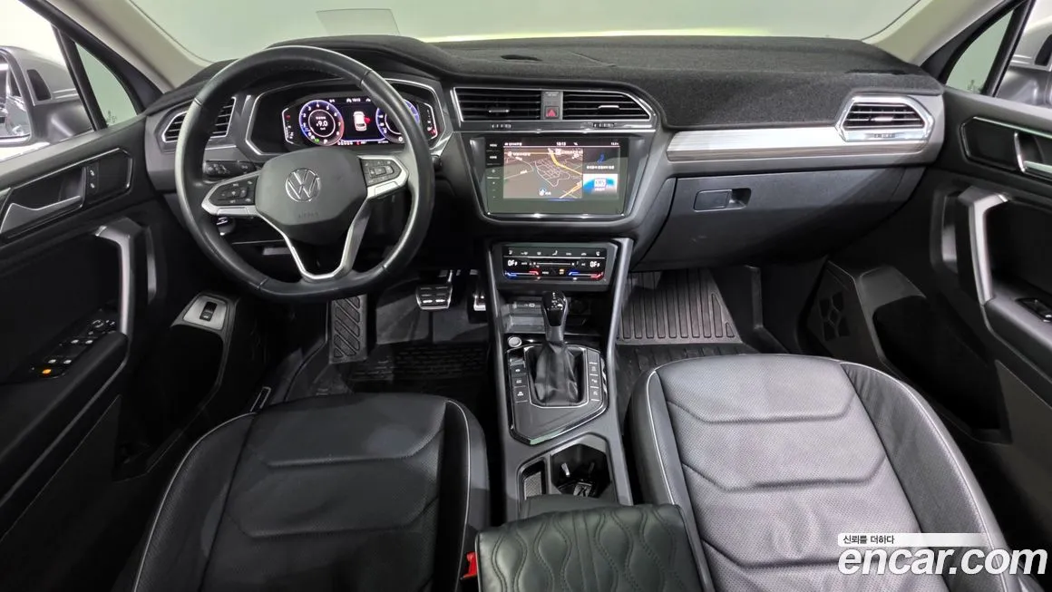 Volkswagen Tiguan — фото 7