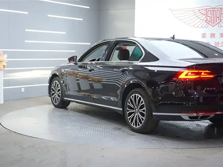 Volkswagen Phideon 2021 из CN, фото 3