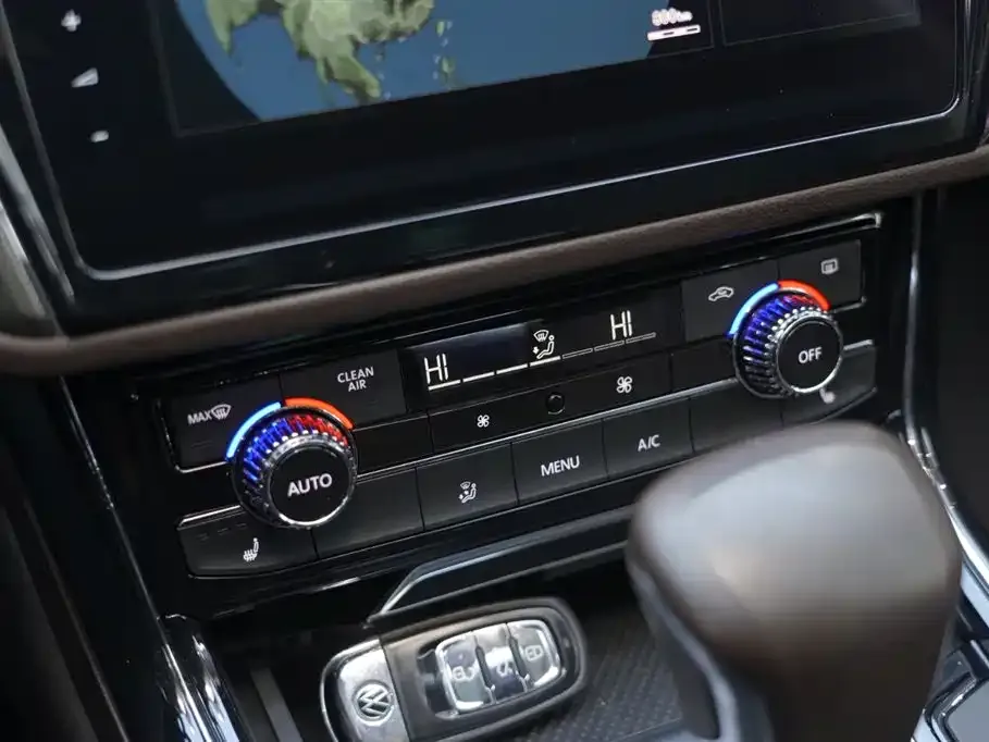 Volkswagen Phideon 2021 из CN, фото 9