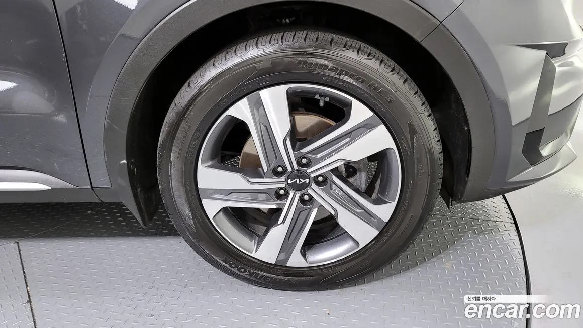 Kia Sorento — фото 5