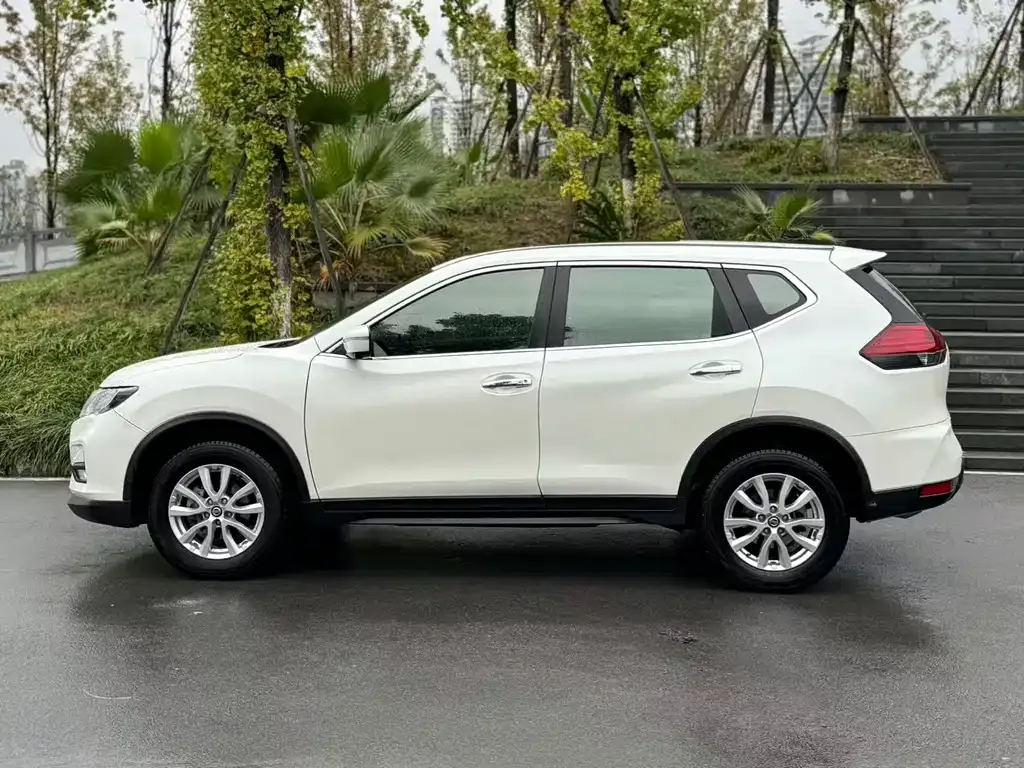 Nissan X-Trail 2021 из CN, фото 3