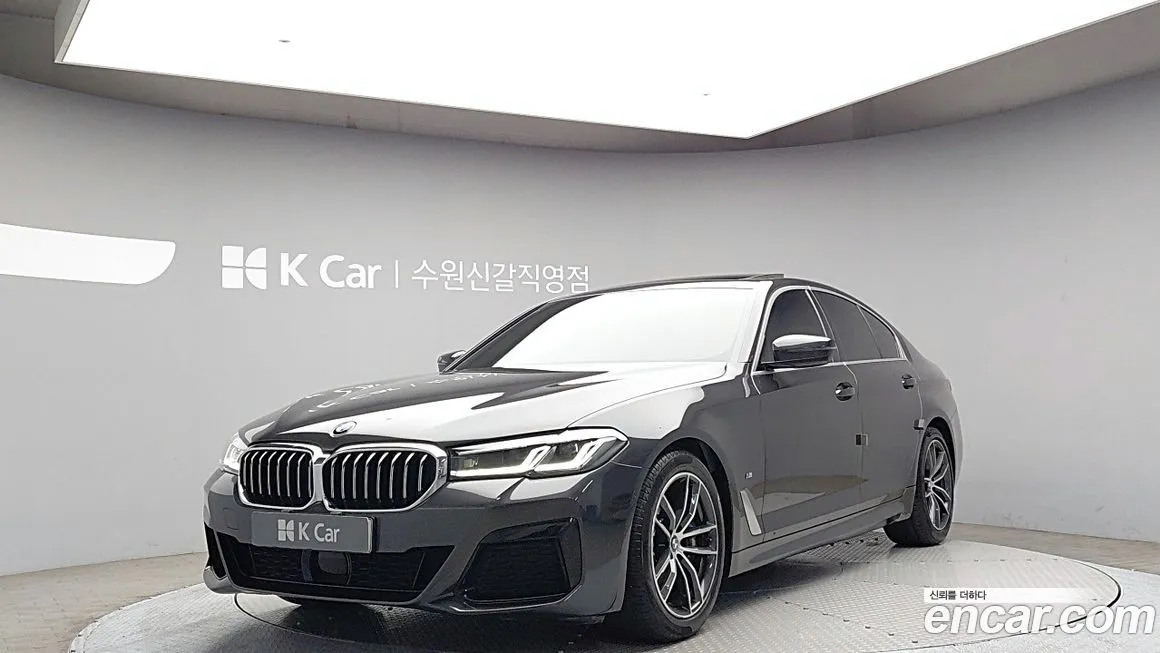BMW 5-Series — фото 1
