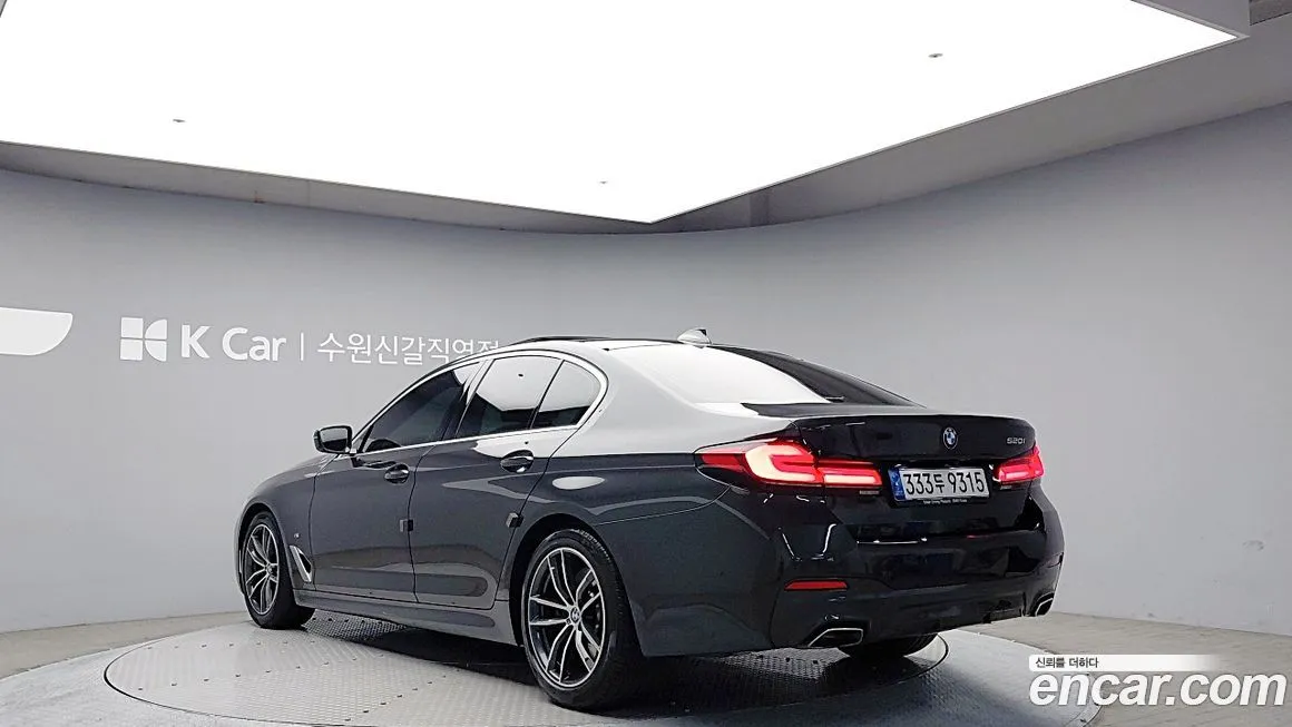 BMW 5-Series — фото 4