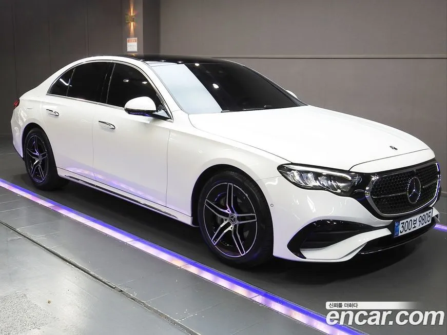 Mercedes-Benz E-Class — фото 1