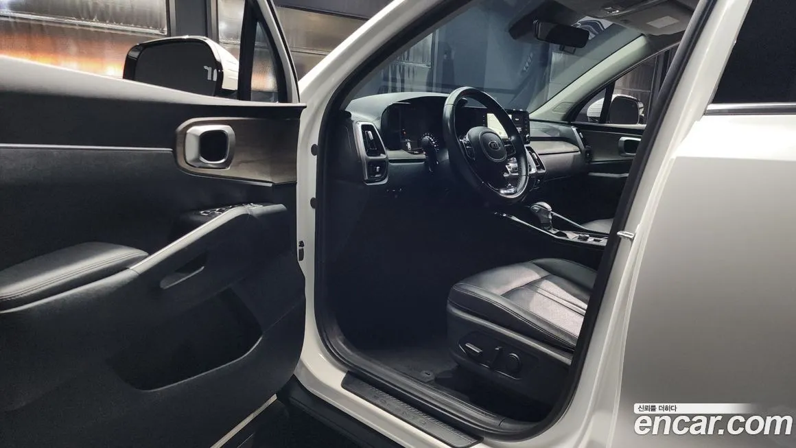 Kia Sorento — фото 10