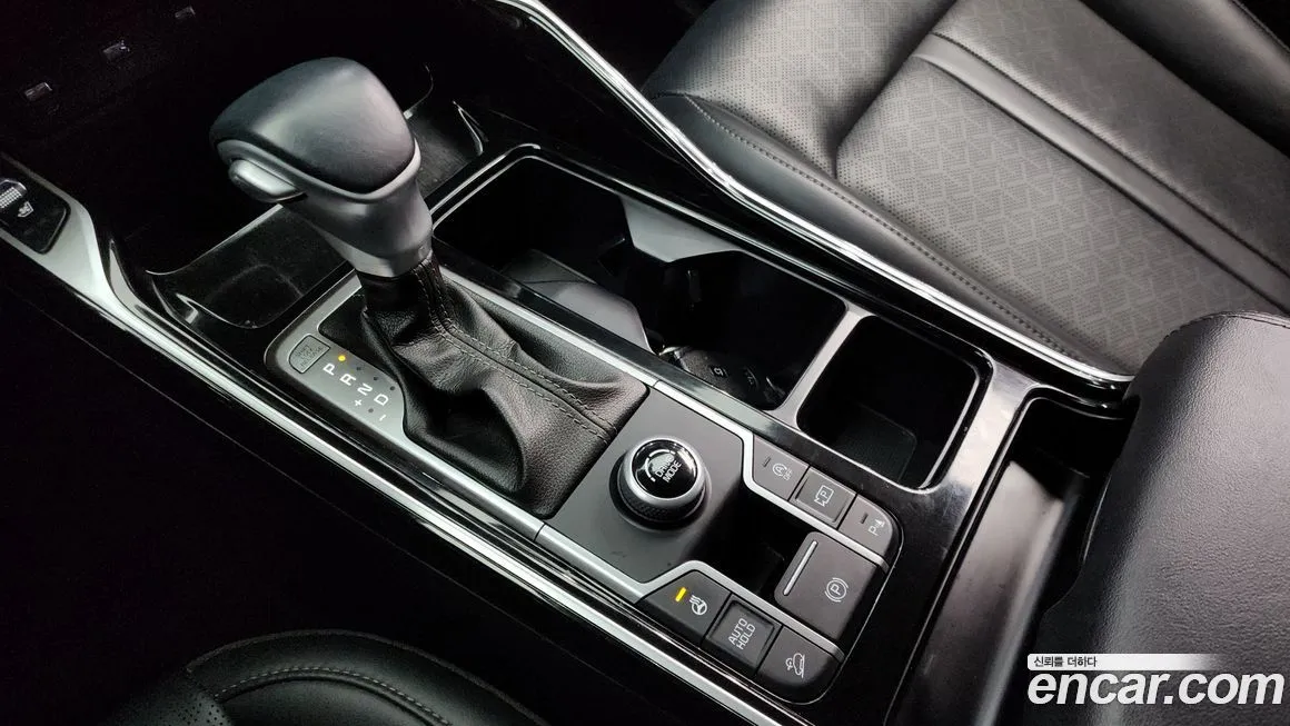 Kia Sorento — фото 9