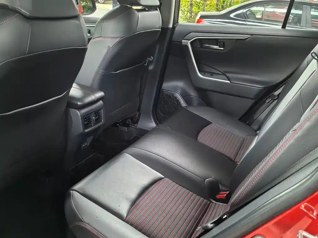 Toyota RAV4 Prime 2021 из CN, фото 5