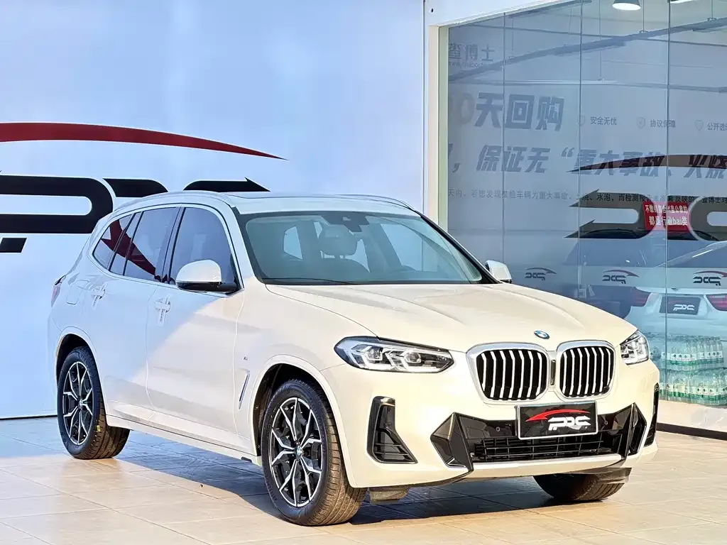 BMW X3 2024 из CN, фото 2