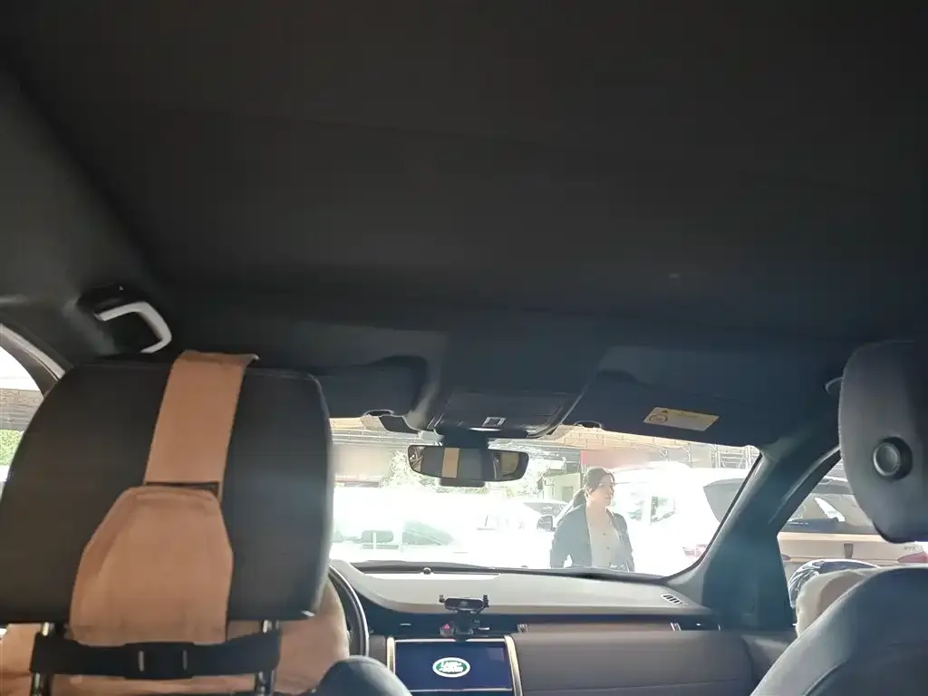 Land Rover Discovery Sport Hybrid 2021 из CN, фото 8