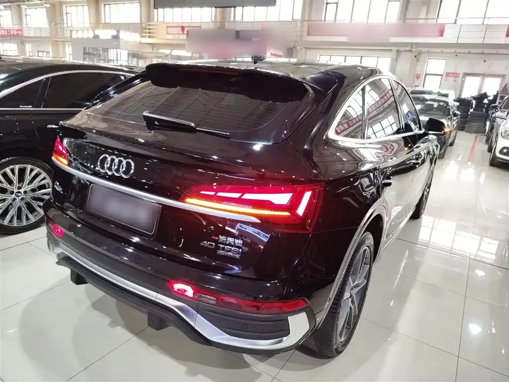 Audi Q5L Sportback 2022 из CN, фото 7