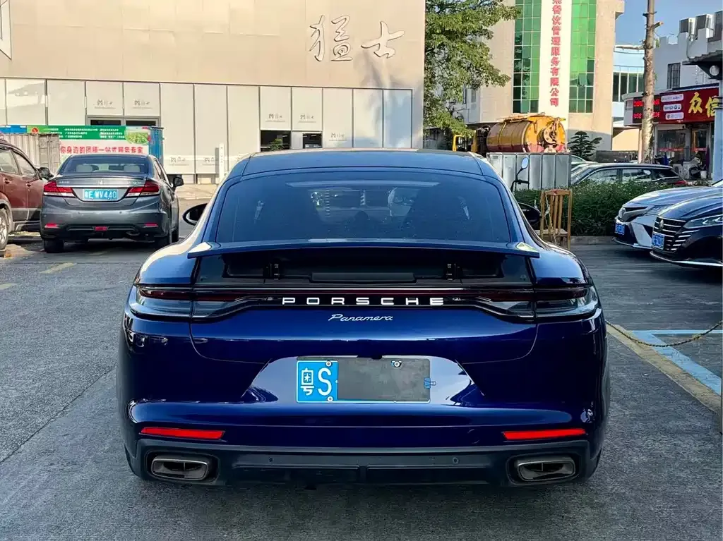 Porsche Panamera 2023 из CN, фото 5