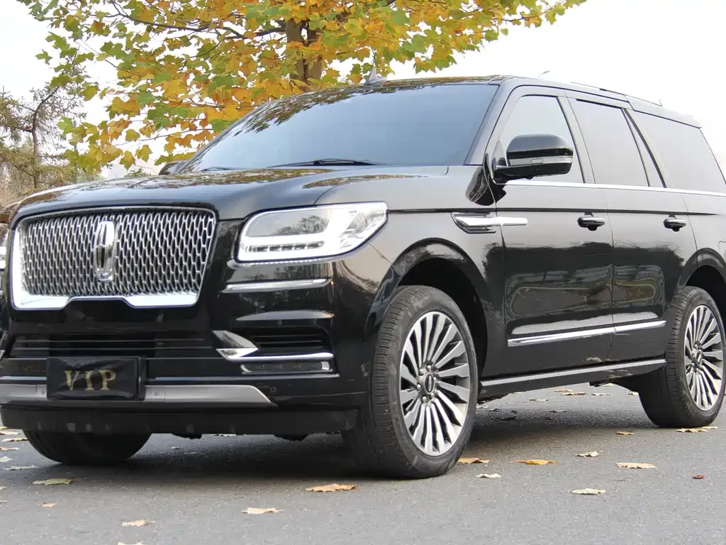 Lincoln Navigator 2023 из CN, фото 2