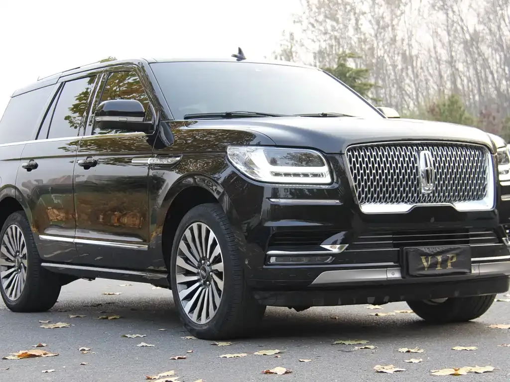 Lincoln Navigator 2023 из CN, фото 3
