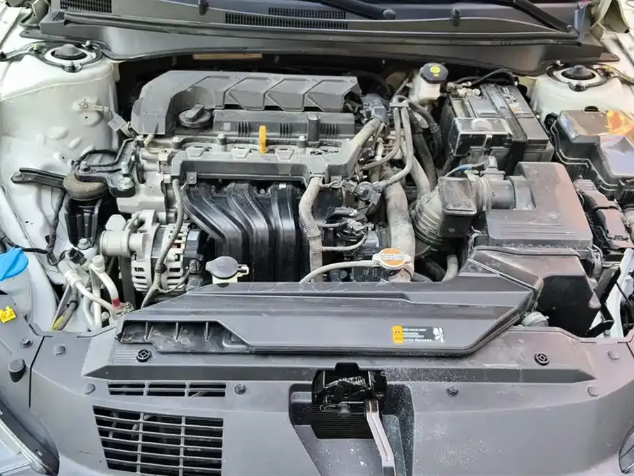 Hyundai Elantra 2023 из CN, фото 10