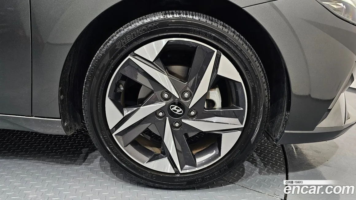 Hyundai AVANTE — фото 5